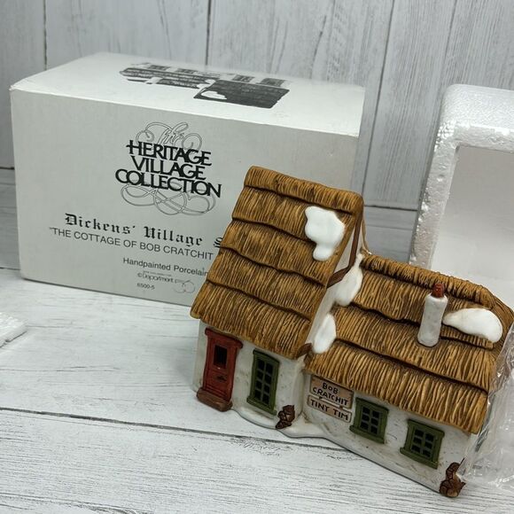 Department 56 Dickens Village Series - The Cottage of Bob Cratchit NO LIGHT - Picture 4 of 4